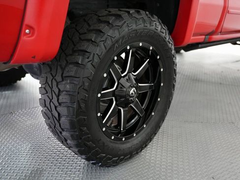 Used 2019 Chevrolet Silverado 1500 LT image 49