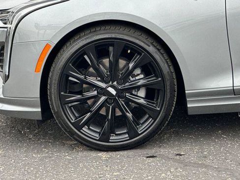 Certified 2023 Cadillac CT4 Luxury RWD image 25