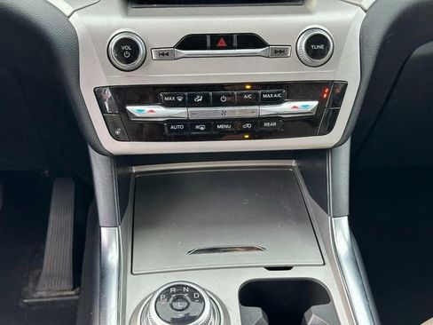 Used 2023 Ford Explorer XLT w/ Equipment Group 202A image 16