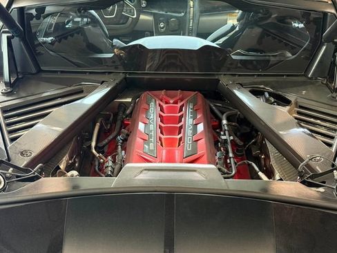 Used 2023 Chevrolet Corvette Stingray Premium Cpe w/ Z51 Performance Package RWD image 21