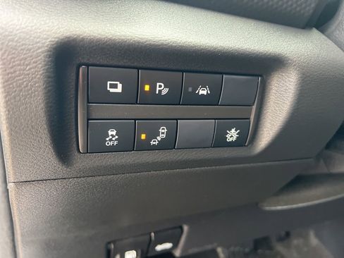 Used 2025 Nissan Kicks Play S image 50