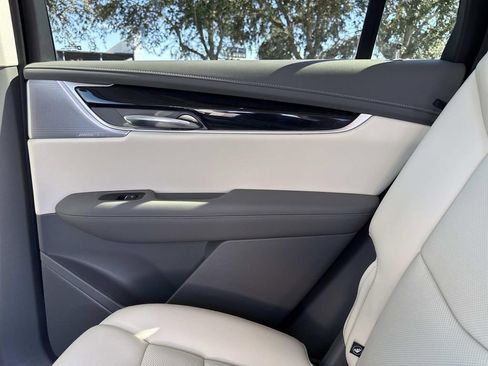 Certified 2024 Cadillac XT6 Premium Luxury w/ Technology Package image 15