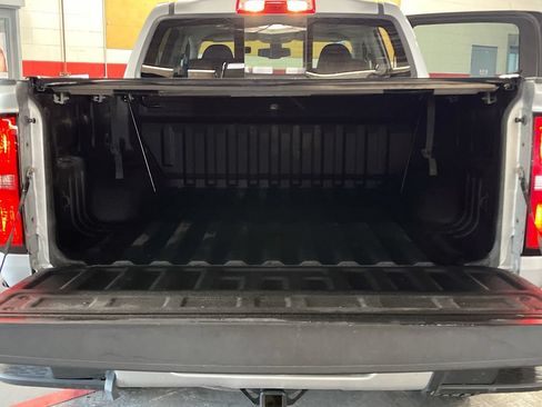 Used 2017 Chevrolet Colorado Z71 AWD/4WD image 25