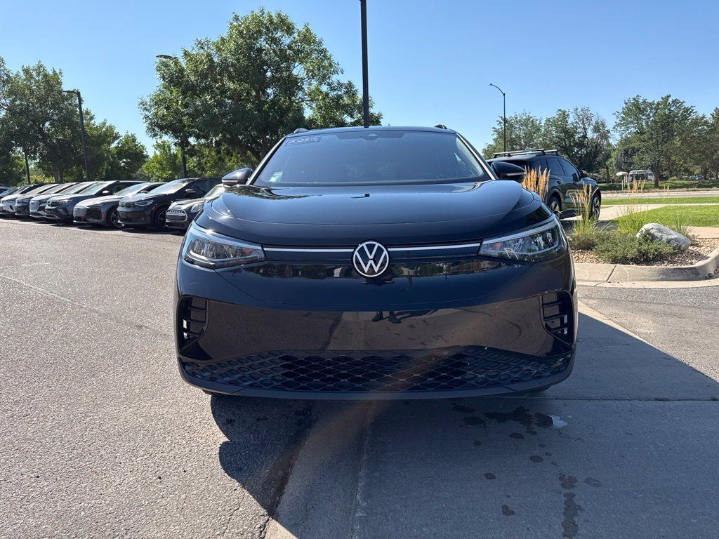 Certified 2025 Volkswagen ID.4 Pro AWD/4WD image 8
