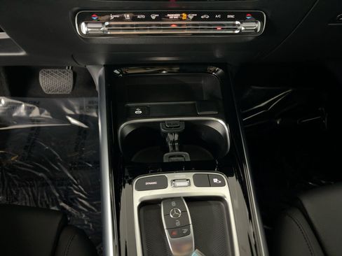 Certified 2025 Mercedes-Benz GLA 250 image 26