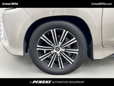 Used 2021 Lexus LX 570 4WD w/ Luxury Package image 2