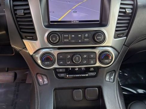 Used 2017 Chevrolet Suburban LT AWD/4WD image 19