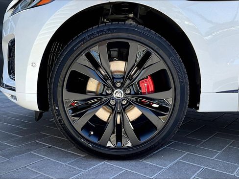 New 2026 Jaguar F-PACE R-Dynamic S image 12