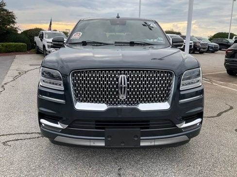 Used 2021 Lincoln Navigator Reserve w/ Luxury Package AWD/4WD image 2