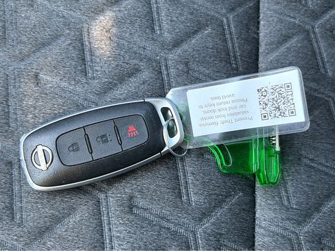 Certified 2025 Nissan Kicks SV FWD image 25