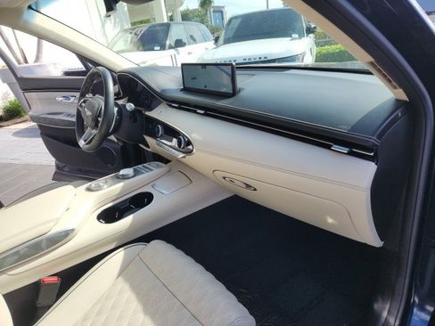 Used 2022 Genesis GV70 3.5T Sport w/ Sport Advanced Package image 23