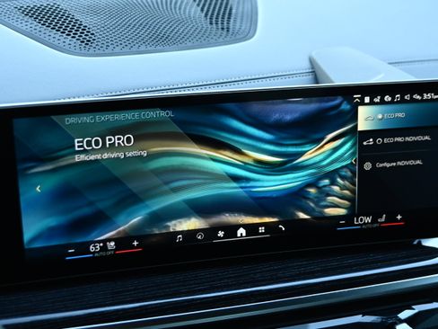 New 2026 BMW X6 xDrive40i w/ Climate Comfort Package image 24