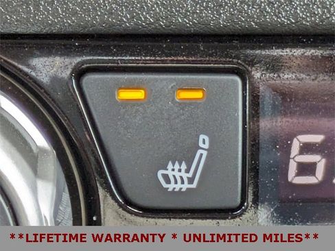 Used 2024 Nissan Versa SR w/ Trunk Package image 23