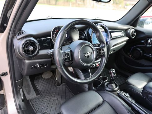 Used 2022 MINI Cooper S w/ Premium Package image 16