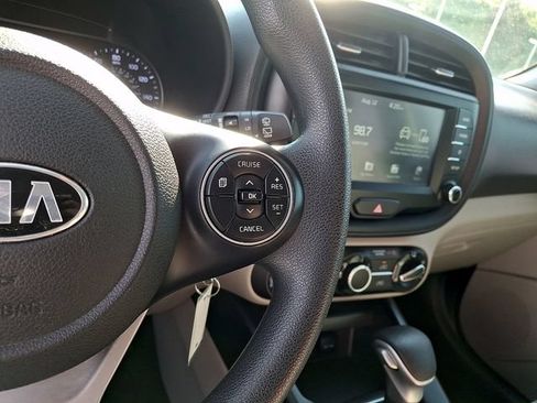 Used 2021 Kia Soul LX FWD image 21