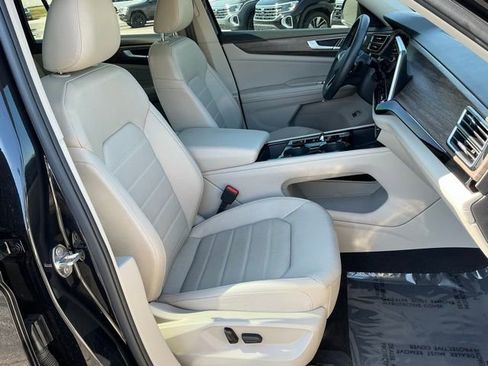 Used 2024 Volkswagen Atlas SEL image 24