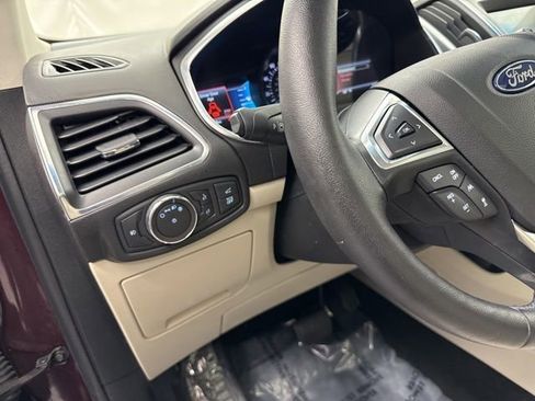 Used 2019 Ford Edge Titanium w/ Equipment Group 301A AWD/4WD image 20