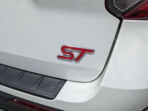 Used 2022 Ford Explorer ST AWD/4WD image 13