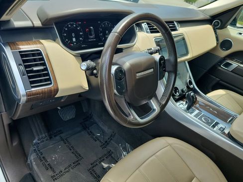 Used 2020 Land Rover Range Rover Sport SE AWD/4WD image 25