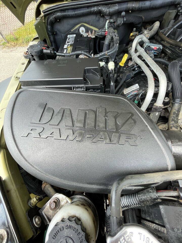 Used 2013 Jeep Wrangler Sport AWD/4WD image 8