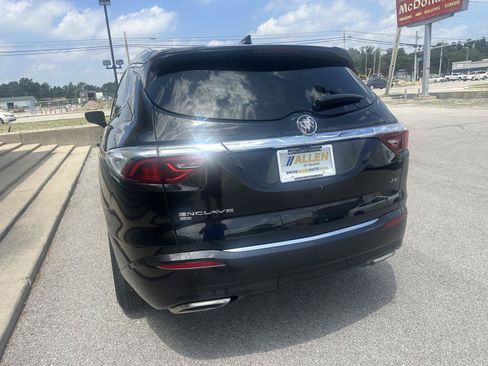Used 2023 Buick Enclave Essence w/ Experience Buick Package AWD/4WD image 11