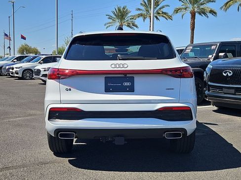 Used 2025 Audi Q5 Premium Plus w/ Premium Plus AWD/4WD image 8