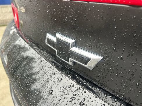 Used 2022 Chevrolet Camaro LT image 32