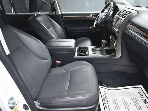 Used 2019 Lexus GX 460 Premium AWD/4WD image 40
