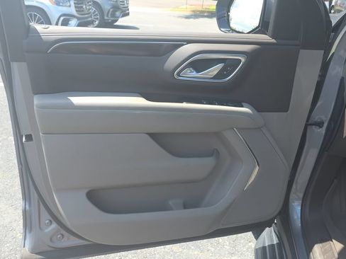 Used 2022 GMC Yukon SLE RWD image 11