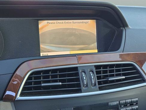 Used 2012 Mercedes-Benz C 250 Sedan image 24