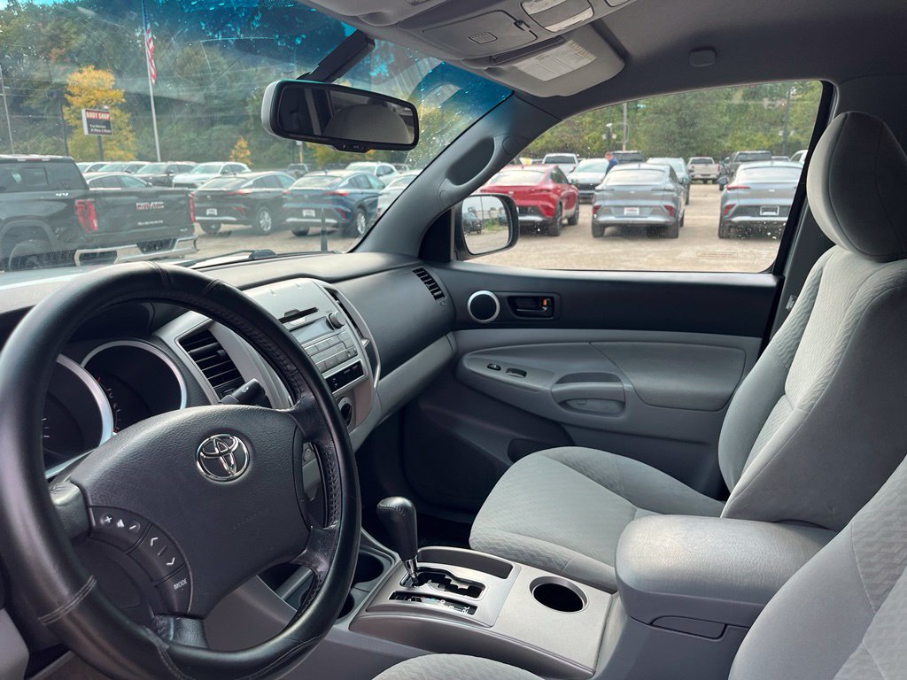 Used 2010 Toyota Tacoma 4x4 Double Cab image 16