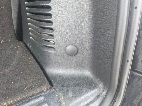 Used 2017 Ford Expedition XLT image 15