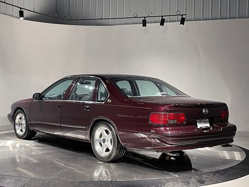 Used 1995 Chevrolet Impala SS image 9