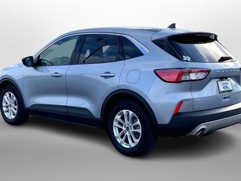 Used 2022 Ford Escape SE w/ Cold Weather Package image 10