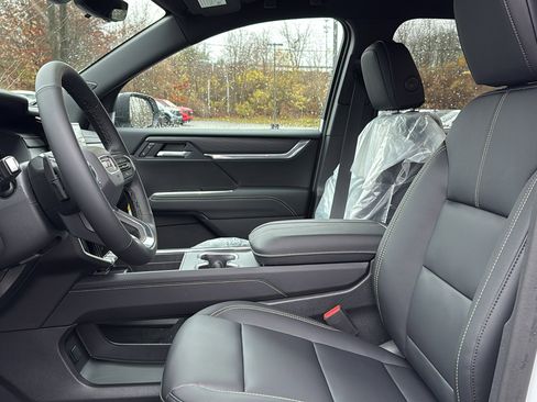 New 2026 GMC Acadia Elevation image 7