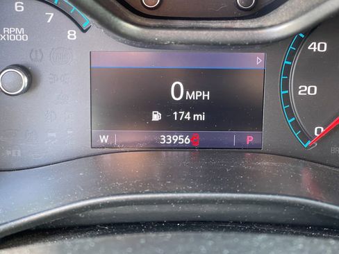 Used 2020 GMC Canyon SLE w/ SLE Convenience Package image 4