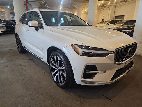 Certified 2023 Volvo XC60 B5 Ultimate AWD/4WD image 5