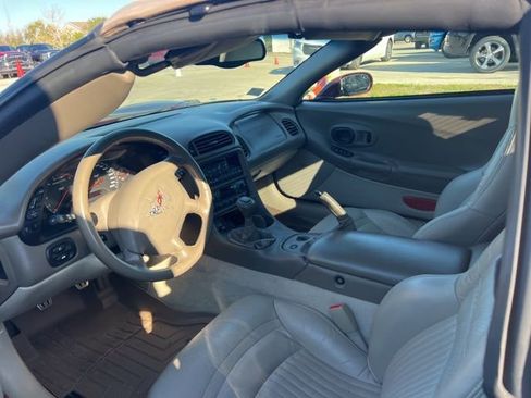 Used 2003 Chevrolet Corvette Convertible w/ Preferred Equipment Group1 image 6