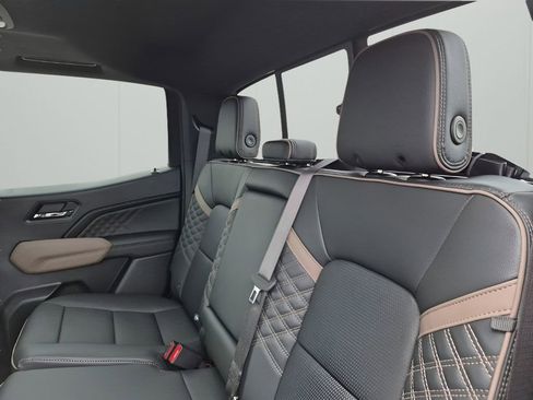 New 2026 GMC Canyon Denali AWD/4WD image 22
