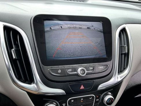 Used 2018 Chevrolet Equinox LT w/ Sun & Infotainment Package FWD image 30