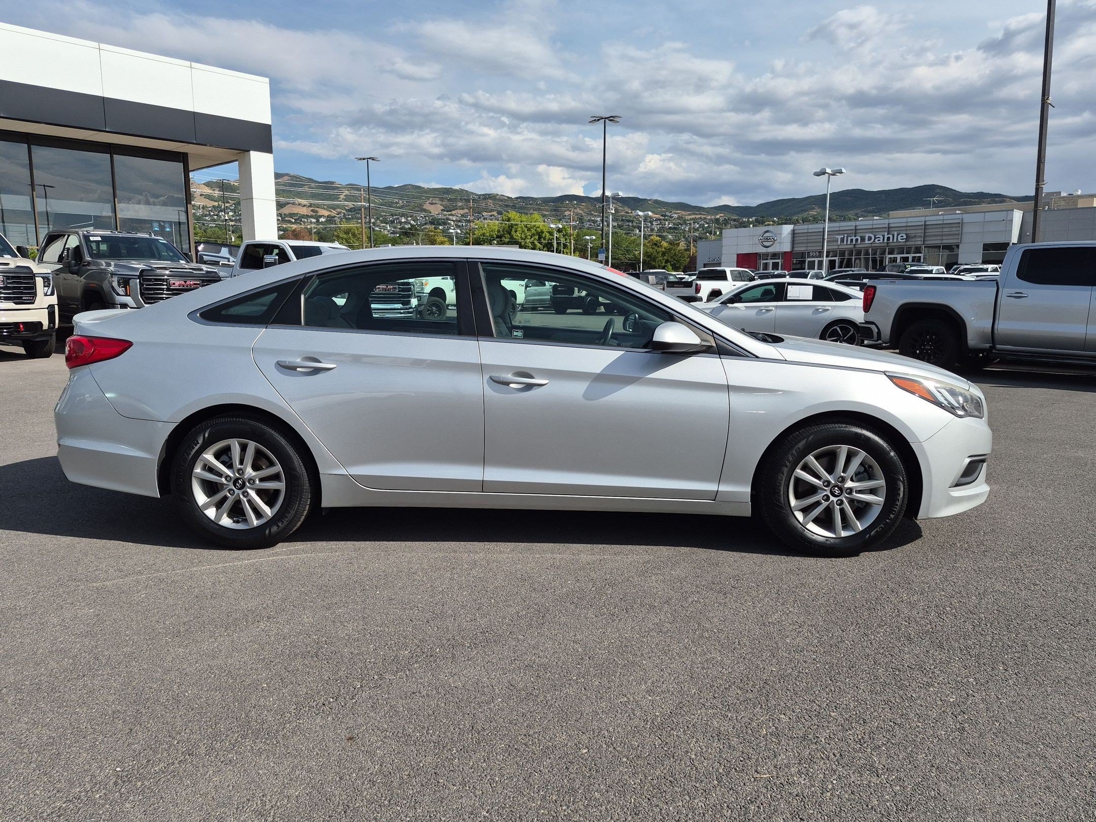 Used 2017 Hyundai Sonata SE FWD image 7