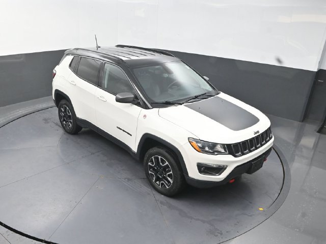 Used 2020 Jeep Compass Trailhawk AWD/4WD image 23