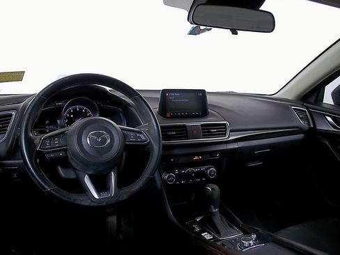 Used 2017 MAZDA MAZDA3 Grand Touring image 12