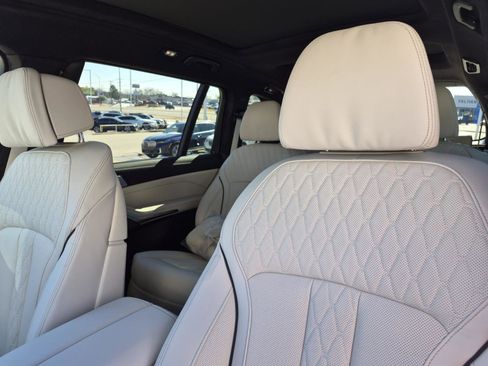 New 2026 BMW X7 xDrive40i w/ Executive Package image 31