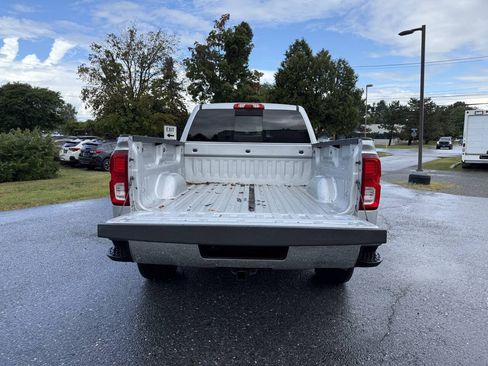 Used 2018 Chevrolet Silverado 1500 LTZ AWD/4WD image 5