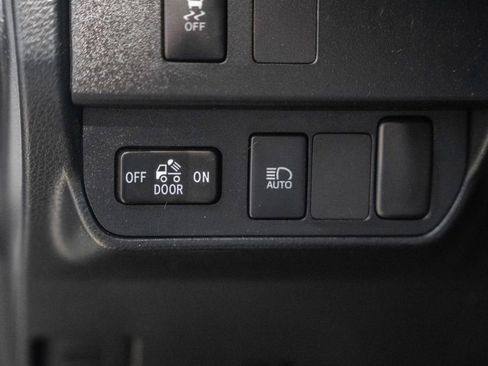 Used 2022 Toyota Tacoma SR w/ SR Convenience Package RWD image 35