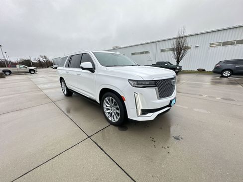 Used 2021 Cadillac Escalade ESV Premium Luxury Platinum w/ LPO, Radiant Package image 2