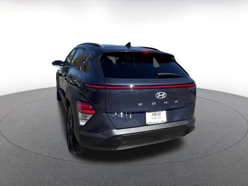 Used 2025 Hyundai Kona SEL image 11