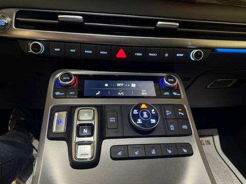 Used 2024 Hyundai Palisade Calligraphy image 36
