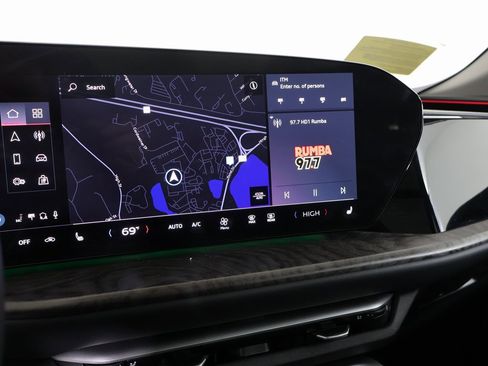 Used 2025 Audi Q5 Premium w/ Convenience Package image 6